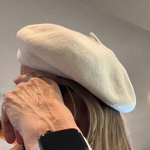 NEW Brixton Elegant Cream Audrey Beret.